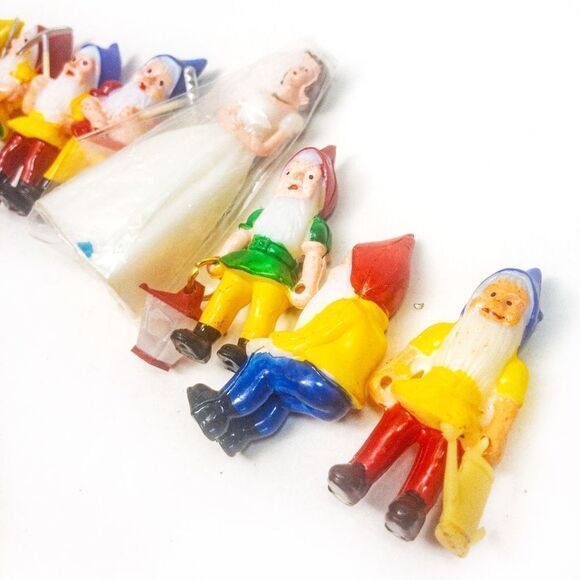 1940’s VTG Disney Snow White & The Seven Dwarfs Plastic Cake Toppers - Picture 7 of 8